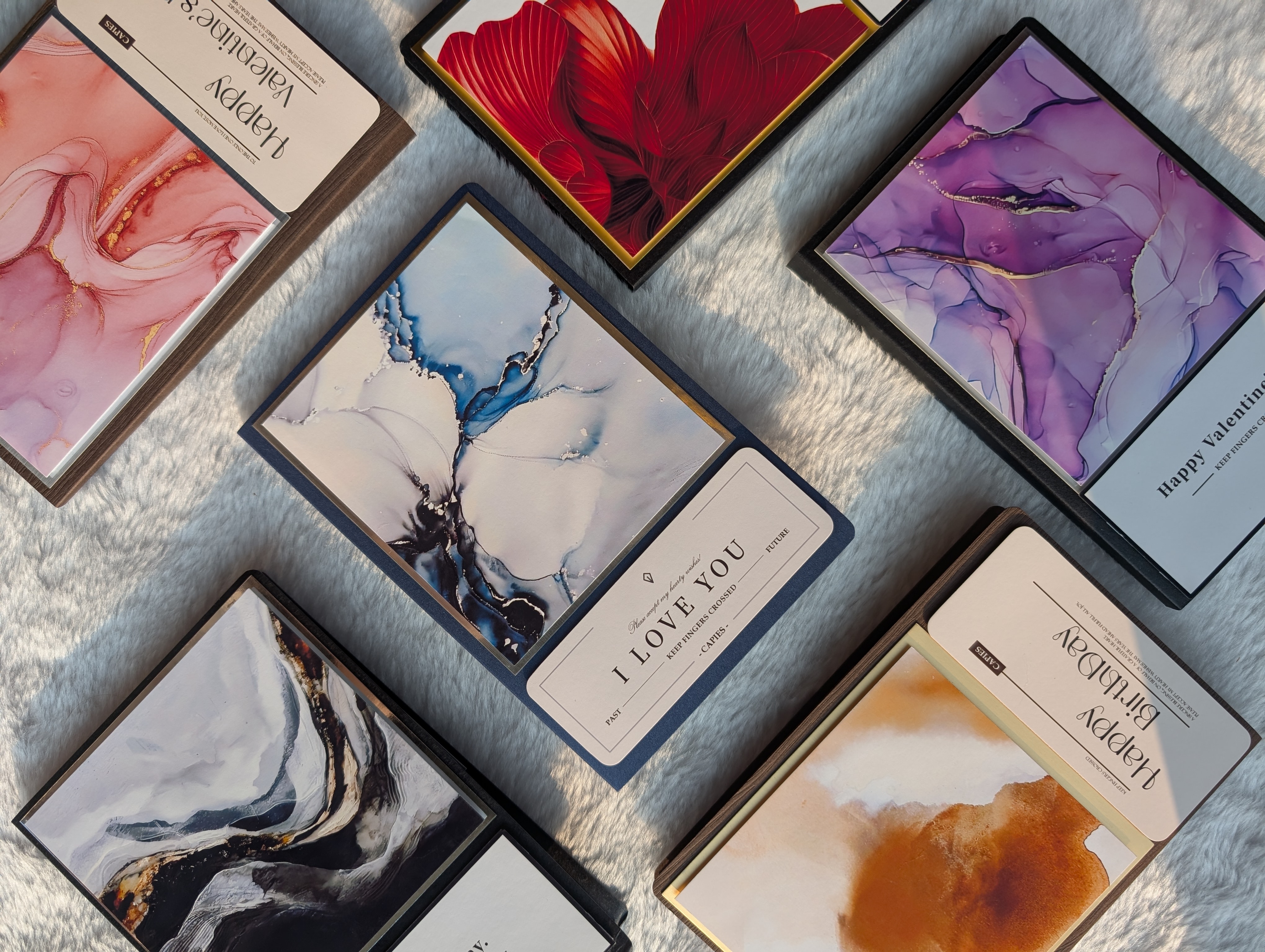 客製化相片手工書，適合生日與紀念日的手作禮物展示圖